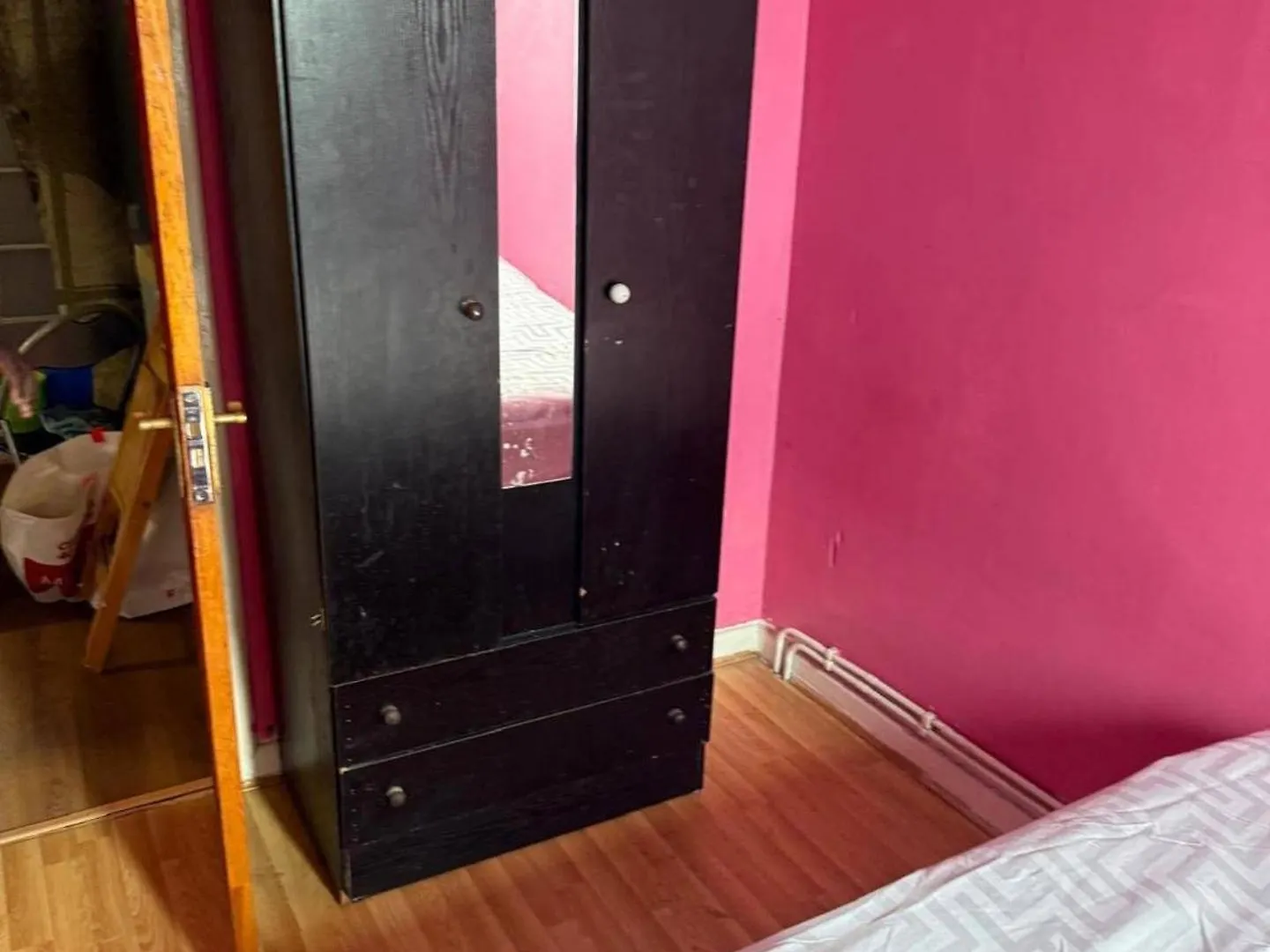 Apartment 6 Guests - 3 Bedrooms - Close to London Center United Kingdom